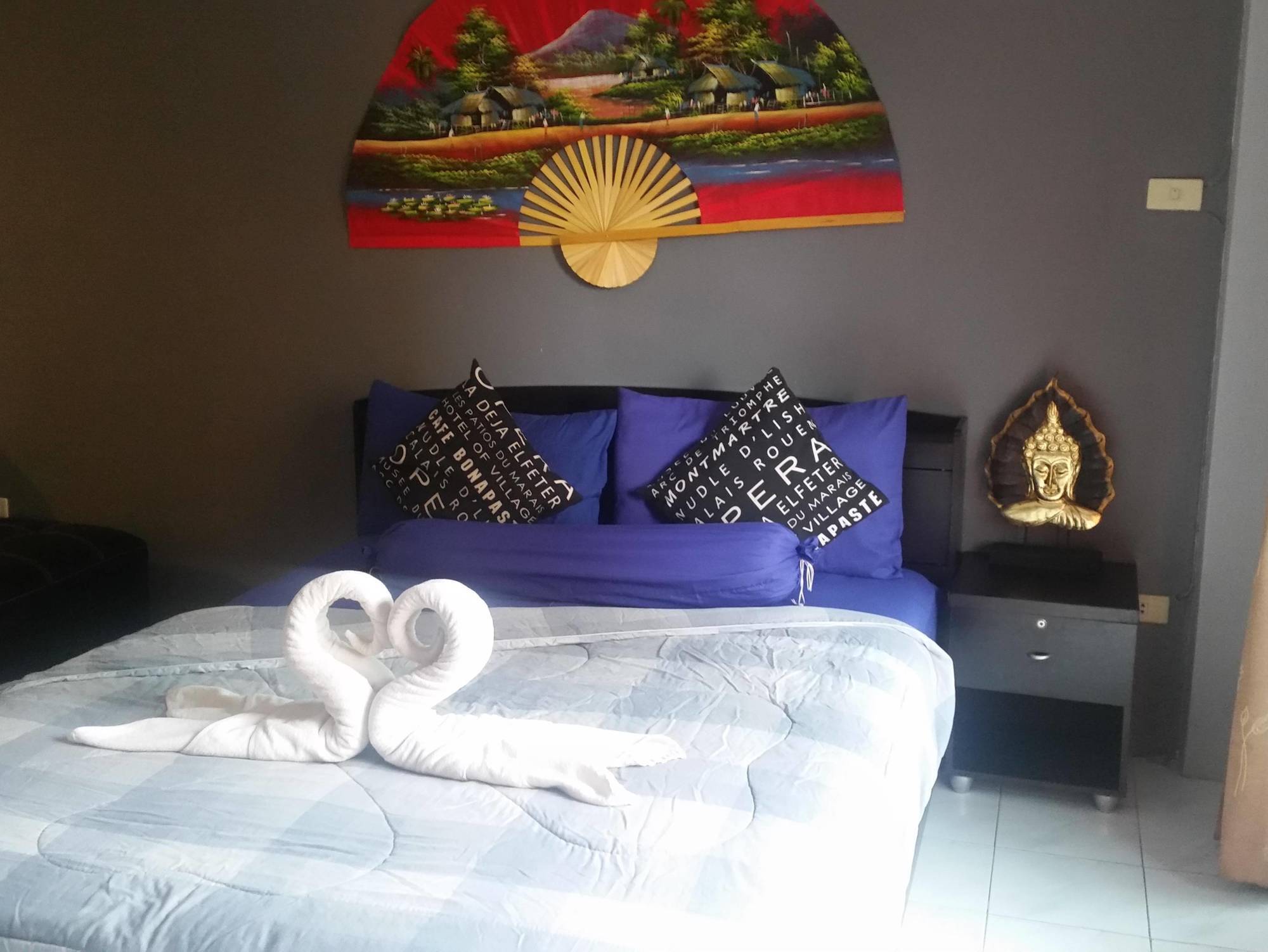 Nemos Guesthouse And Massage Pattaya Exteriör bild